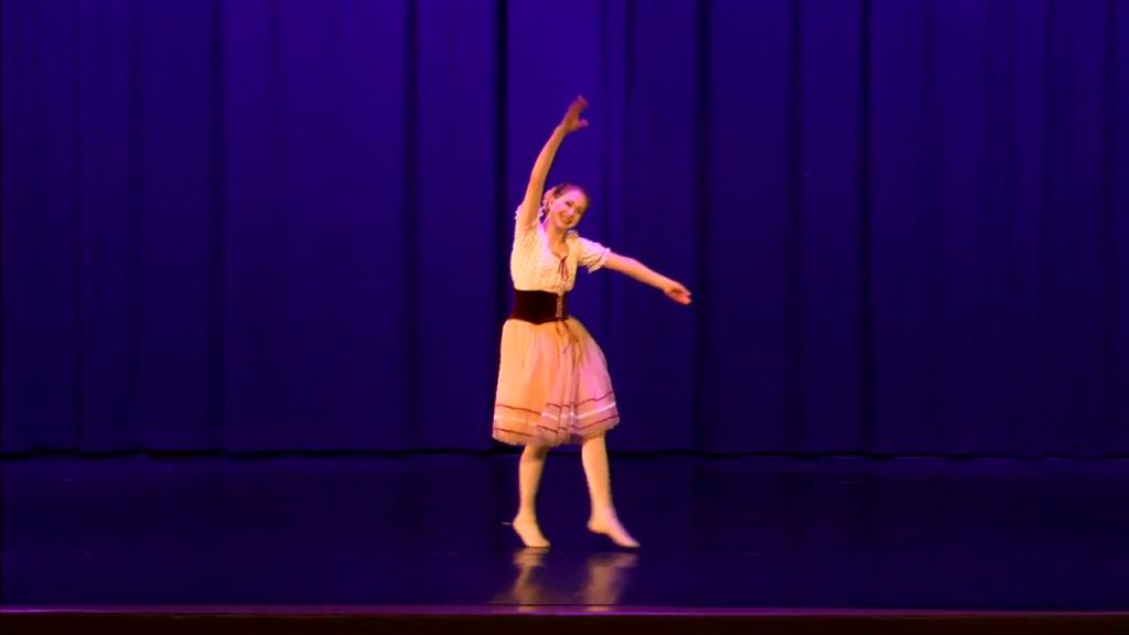 Neve Sirkiä, Maalais pas de deux